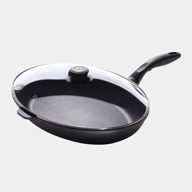 HD Nonstick Oval Fish Pan with Glass Lid | Made in Switzerland