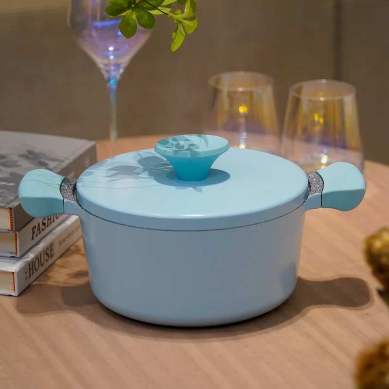 AKIS - LE MACARON Topf aus Aluminiumguss Blau Ø20