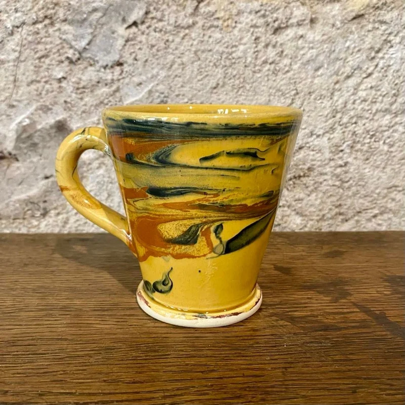 Tasse jaspée miel