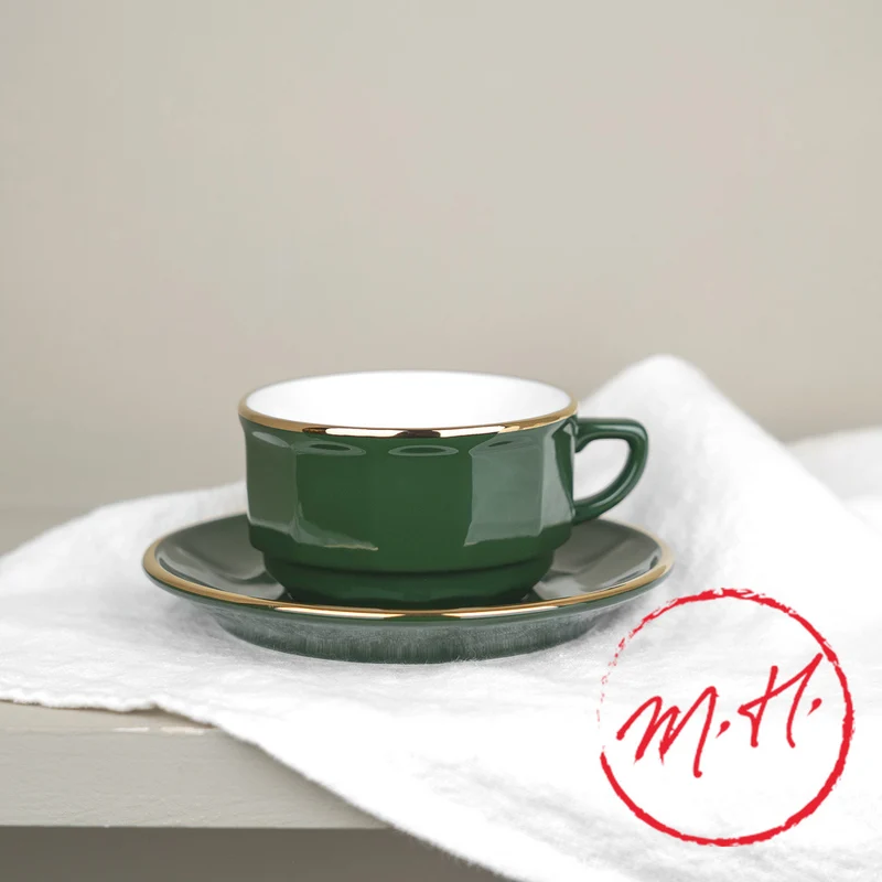 Tasse et soucoupe vert empire filet or