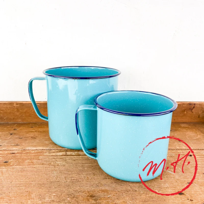 Tasse "Bouilloire" en émail turquoise