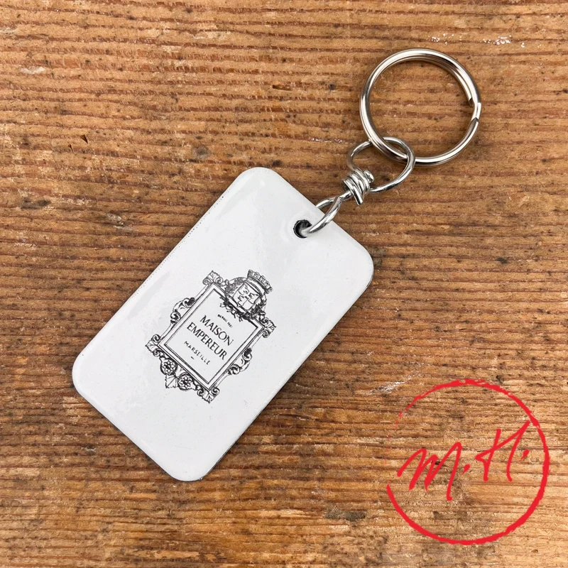 Porte-clés en émail Maison Empereur