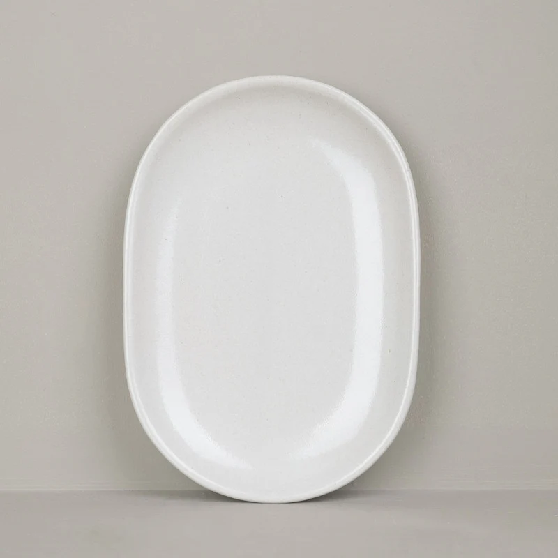 Assiette ovale en grès naturel