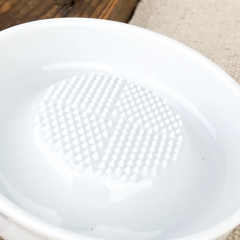 Râpe à gingembre en porcelaine