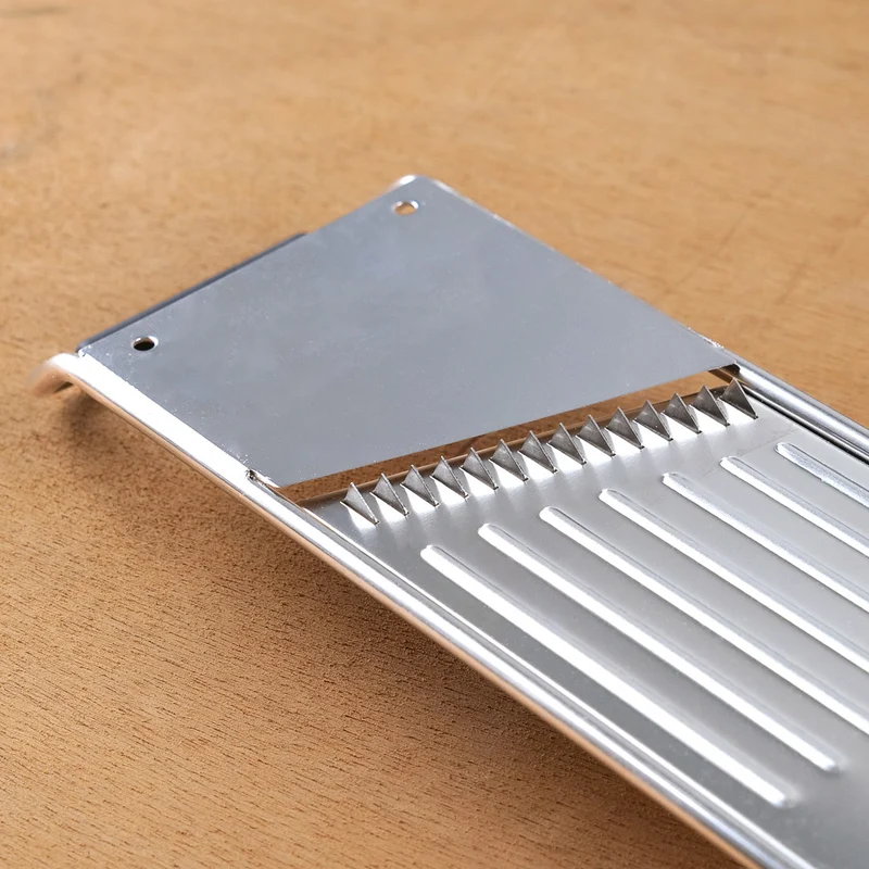 Mandoline microplane