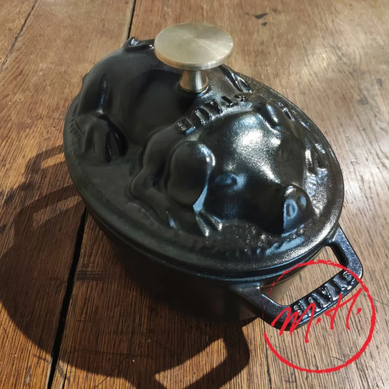 Cocotte en fonte cochonnet