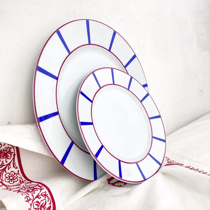 Assiette à dessert basque rouge et bleue