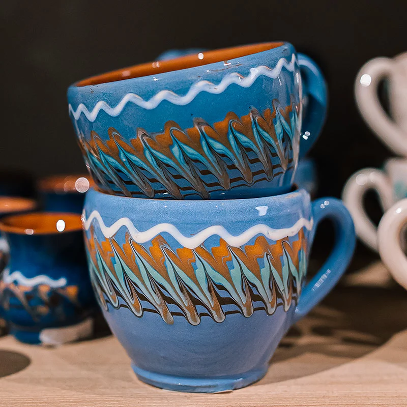 Tasses Roumaines
