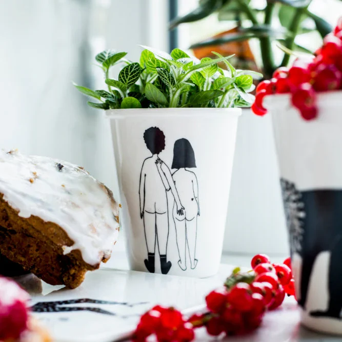 Tasse couple nu de dos - HELEN B