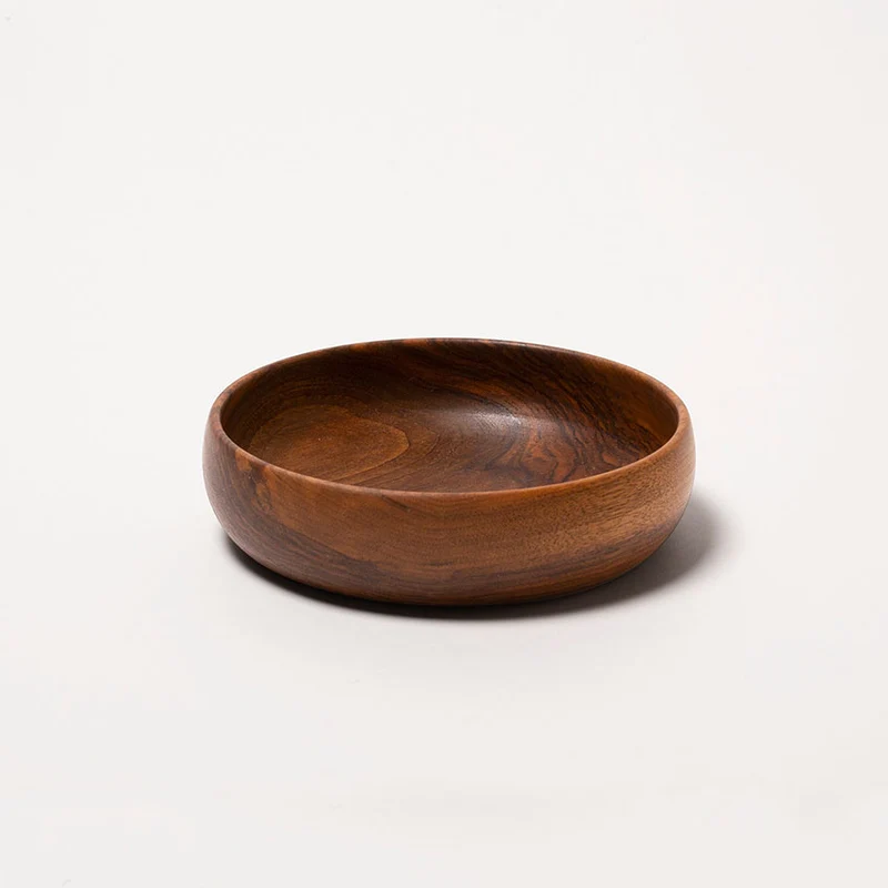 Petite assiette à bord droit en noyer