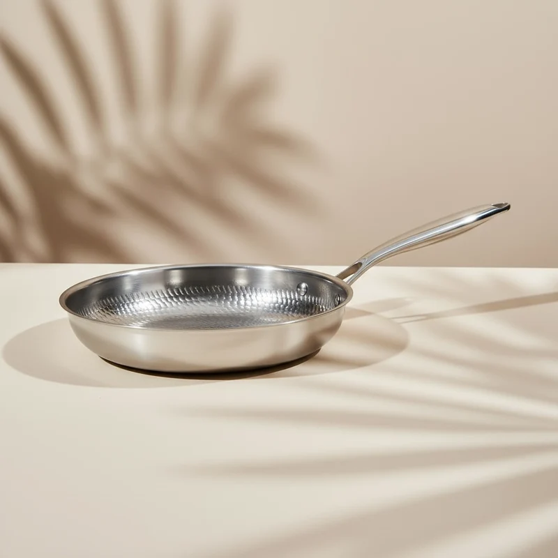 Poêle en titane martelé - 22 cm