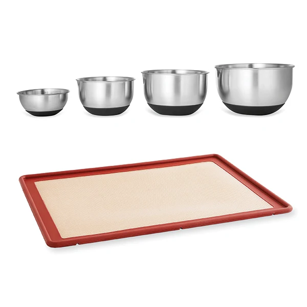 Lot tapis plaque de cuisson 39,7 x 29,5 cm et 4 petits bols inox de 10,5 à 17 cm Mathon