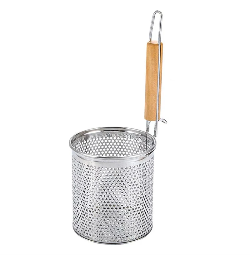CHEFCO,FNS-1416,Stainless Steel Flat Bottom Noodle Strainer with Wooden Handle (14cm/5.5"Dia)