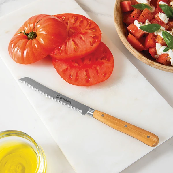 Couteau à tomate bois d'olivier lame inox 11 cm Mathon
