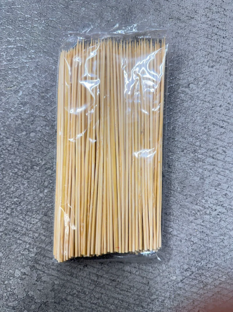 Bamboo Skewers, 200 pieces per bag, 7"/18cm (BSK-18)
