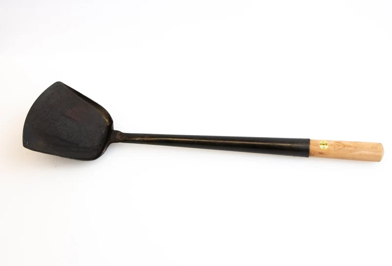 CHEFCO,SWH-LB, Black Iron Wok Spatula with Wooden Handle, Large