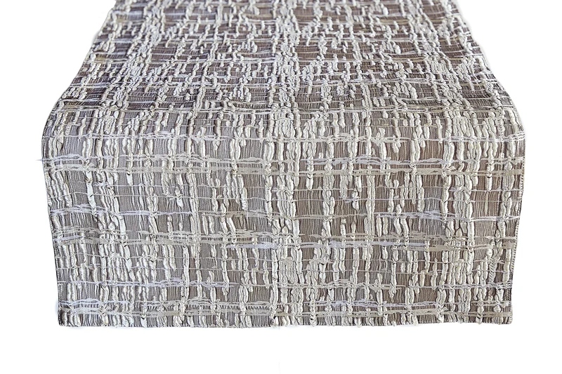 Edgewood Rocks Table Runner