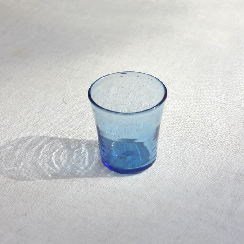 Verre à eau bullé