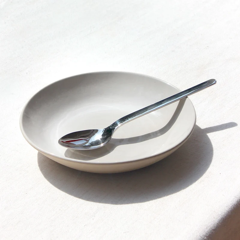 Assiette creuse en grès