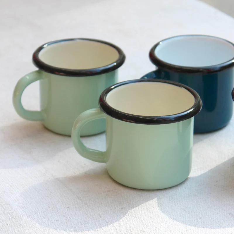Mug en émail