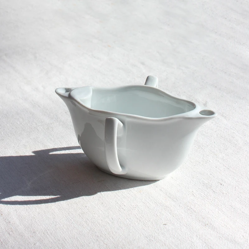 Saucière en porcelaine