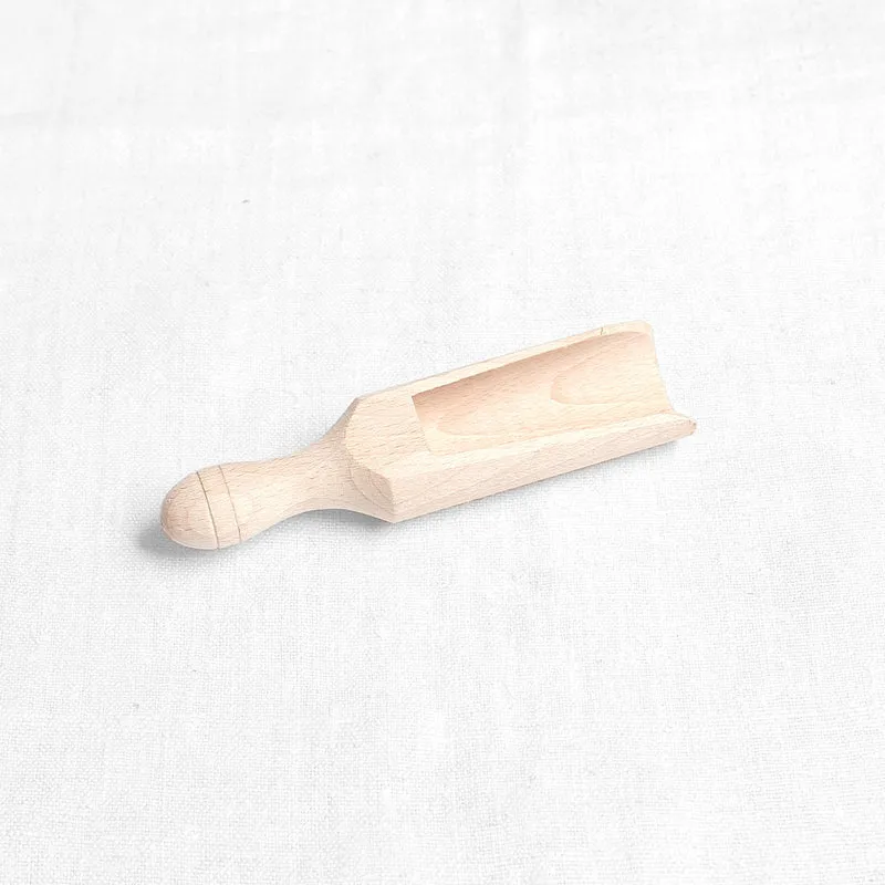 Pelle à sel en bois