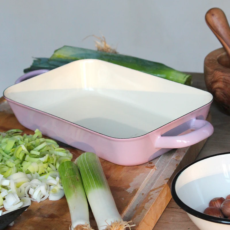 Plat à four émaillé rose - petit format