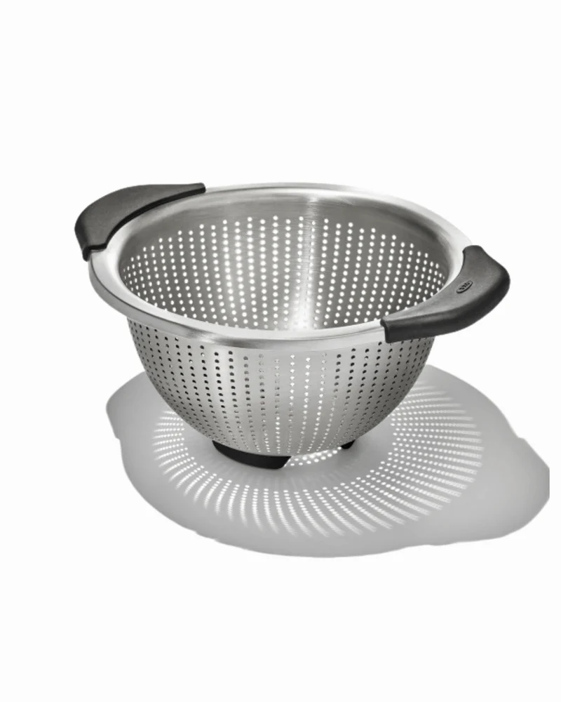 Passoire en inox OXO 2,8 L – Ø 20 cm – micro-perforations 2 mm
