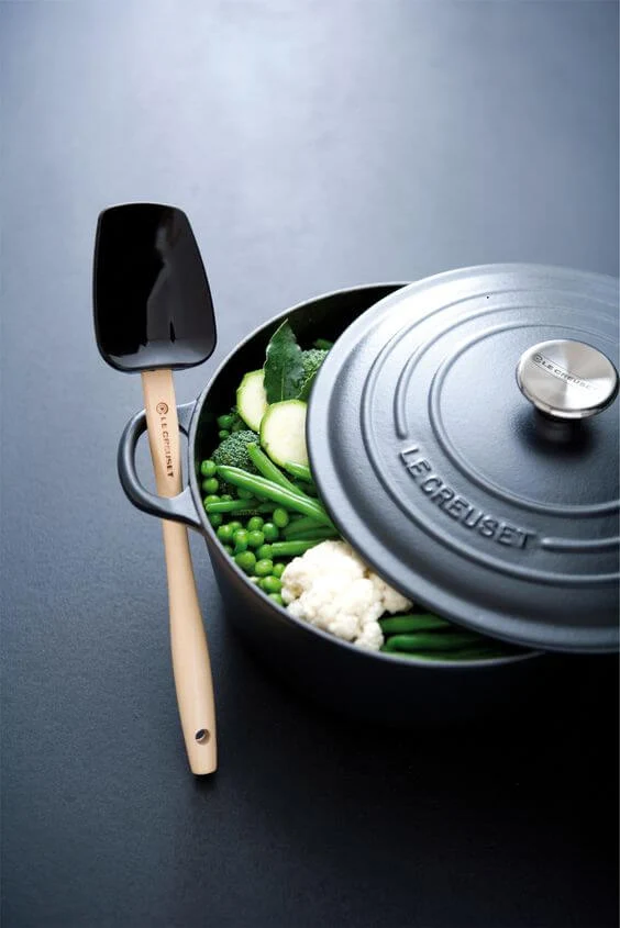 Cocotte en fonte ronde noir mat Le Creuset | Cuisson uniforme
