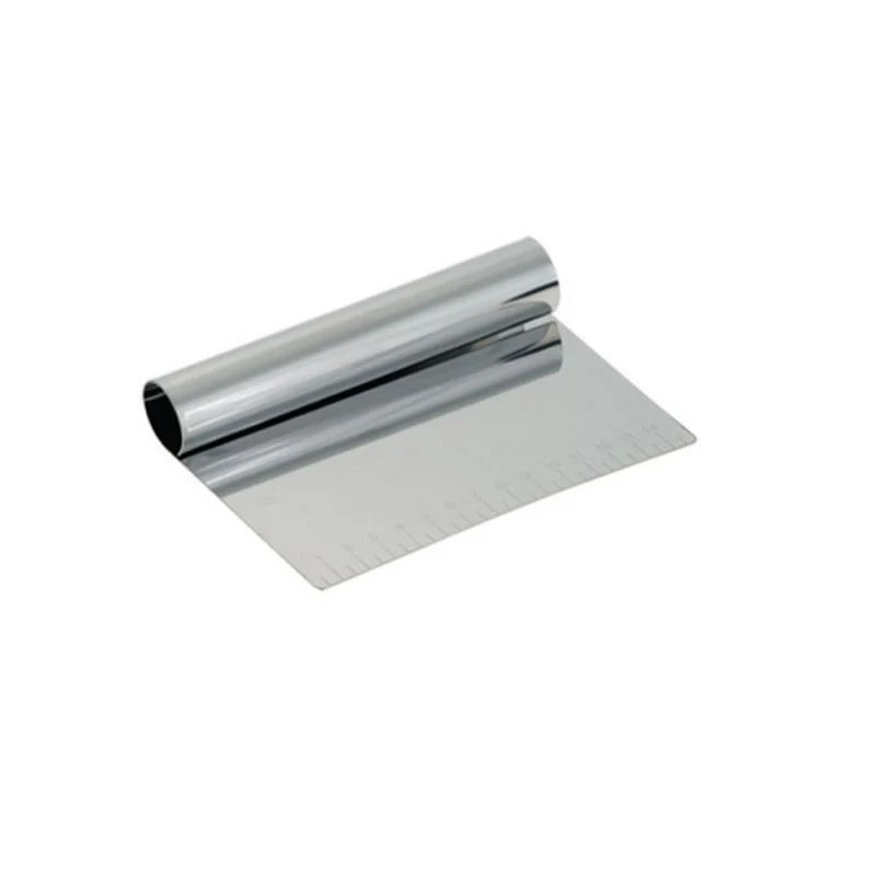 Coupe pâte inox avec règle