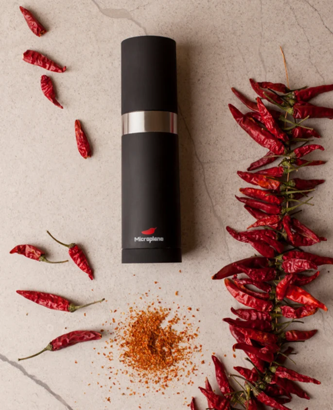 Moulin à Piment Microplane – L'Outil Idéal pour Subtiliser vos Assaisonnements