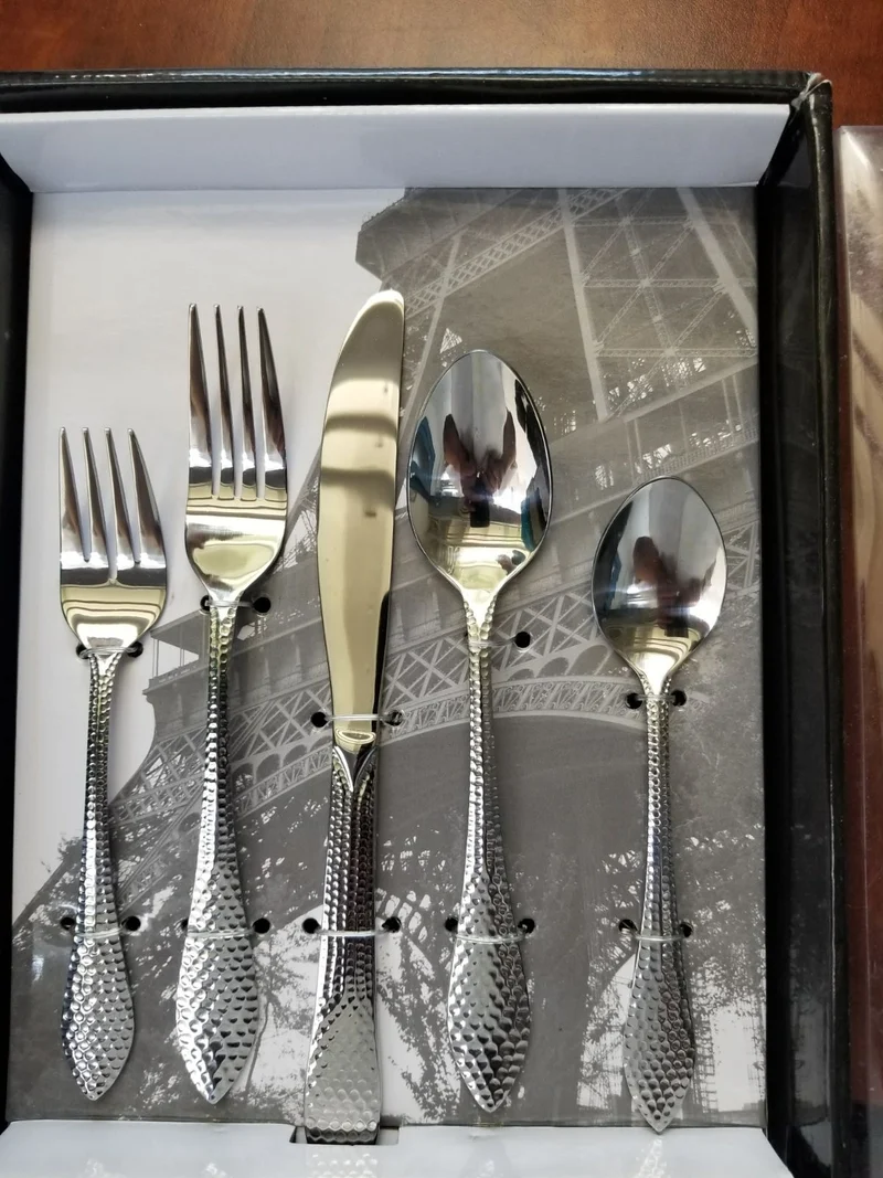 Hammered 20 Piece Flatware Set, Service for 4