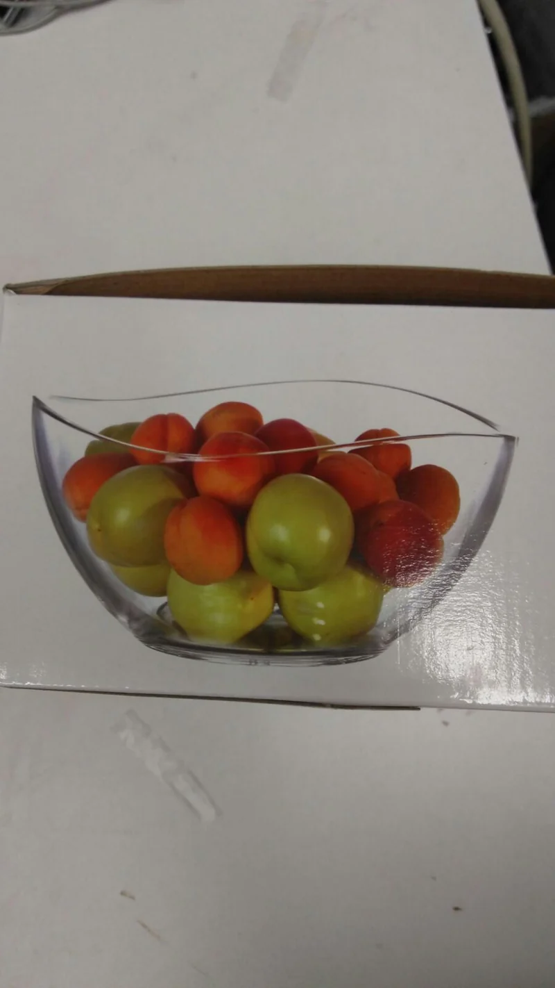 Europe Ware 50291 63.5 Oz Glass Salad Bowl, Crown