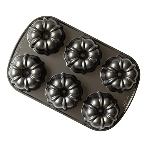 Nordic Ware Classic Bundtlette